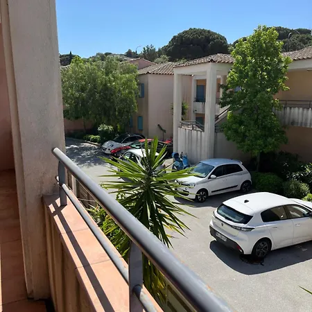 Appartement Spacieux Avec Terrasse Et Parking Prive Sainte-Maxime