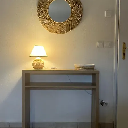 Spacieux Avec Terrasse Et Parking Prive Appartement *